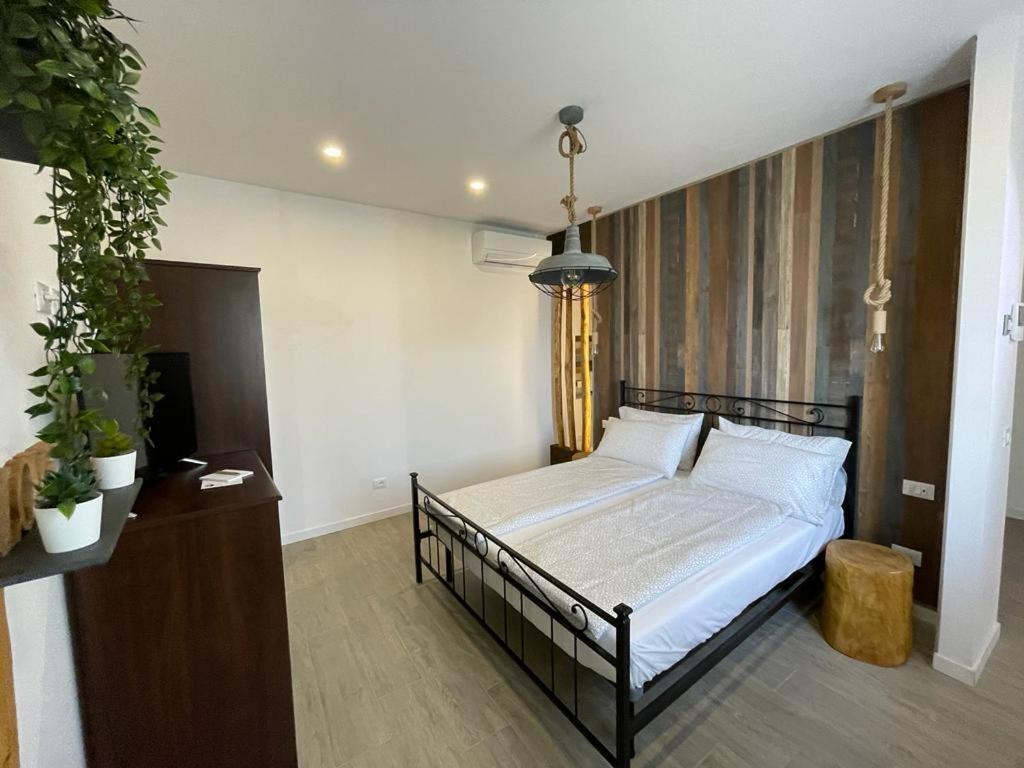 Bb Kasa Katia Bed & Breakfast มัลเชซิเน ภายนอก รูปภาพ