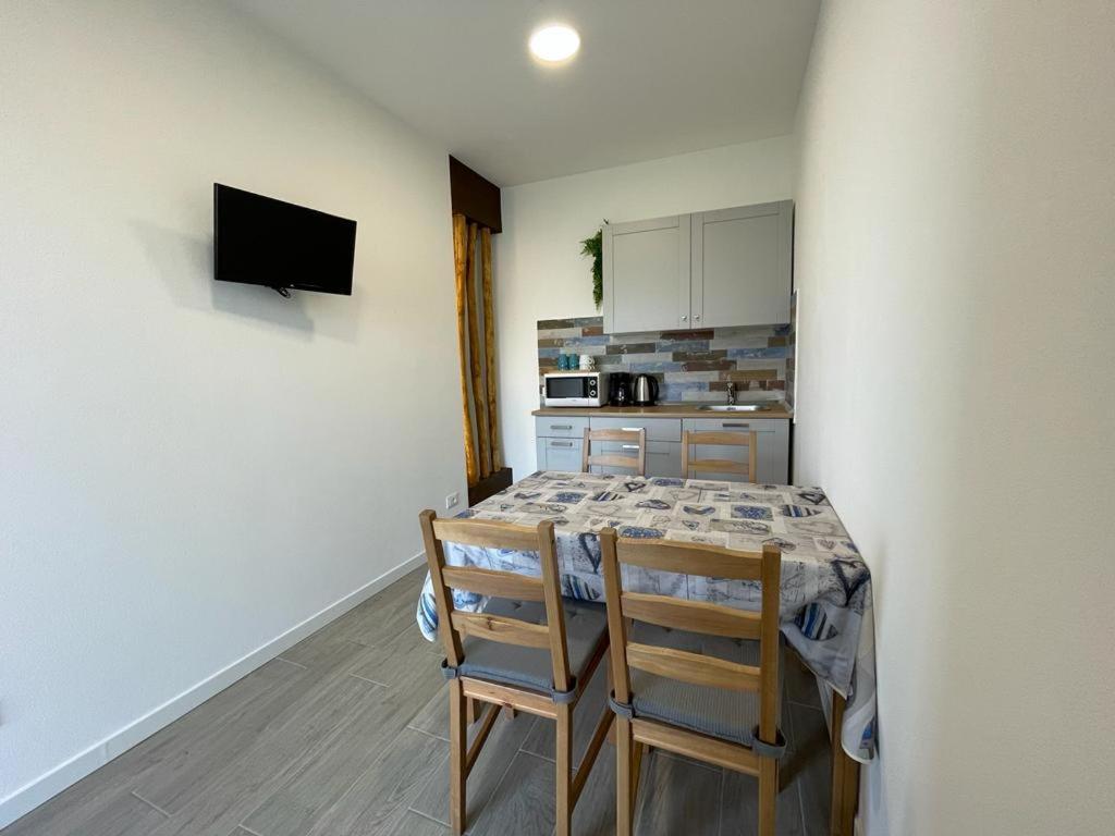 Bb Kasa Katia Bed & Breakfast มัลเชซิเน ภายนอก รูปภาพ